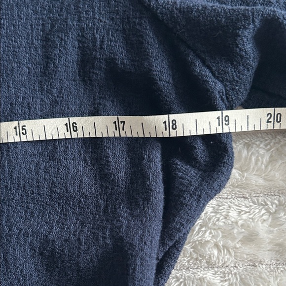 Banana Republic Navy Peplum Top Size Large - Picture 7 of 8